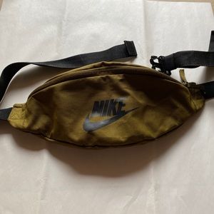 Nike waist bag
